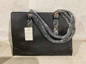 lot 423 image: Igolumon Laptop Bag