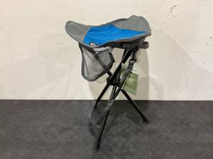 lot 166 image: PORTAL Compact Folding Tripod Stool, 3 Legs Slacker Chair