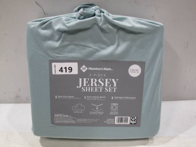 lot 334 image: NEW Members Mark 3-Piece Jersey Sheet Set - Aquifer - Twin  Twin XL