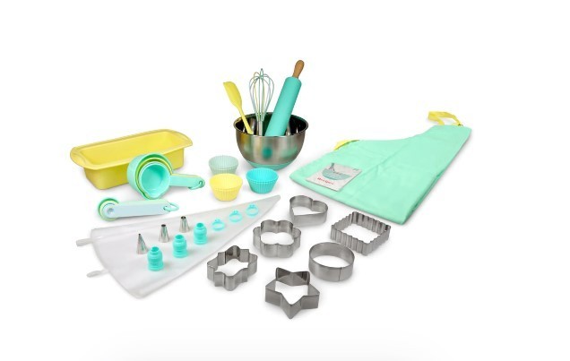 lot 278 image: NEW HANDSTAND KITCHEN  Classic Kids Baking Set