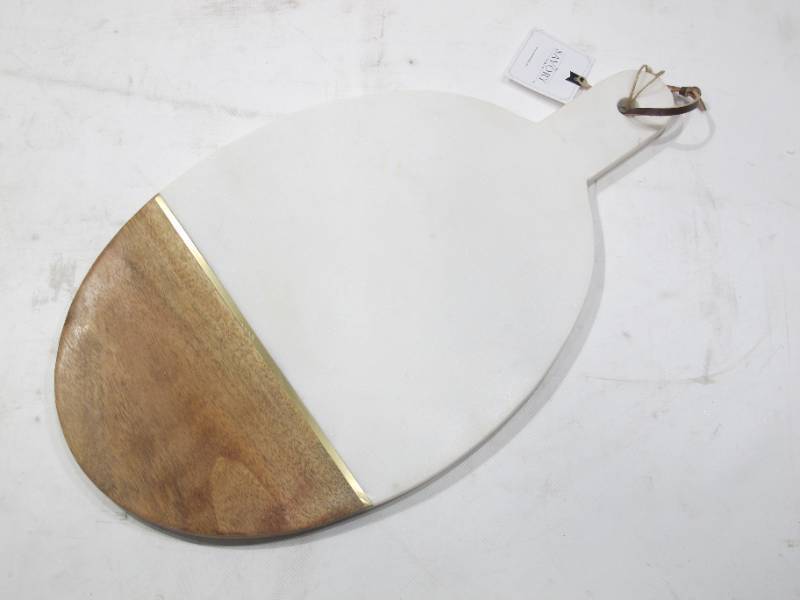 lot 341 image: NEW Wood and Marble Cheese Charcuterie Board