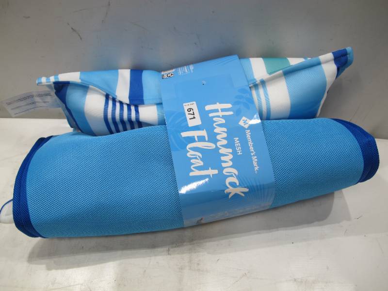 lot 395 image: NEW Members Mark Mesh Hammock Float - Blue Stripe
