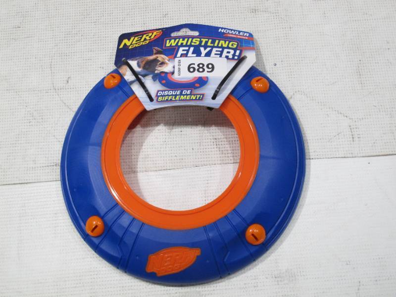 lot 195 image: NEW NERF Dog Atomic Howler Whistling Flyer Toy Disc Large