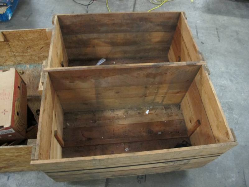 lot 106 image: Miscellaneous Large Storage Containers - Wood and Heavy Duty Cardboard
