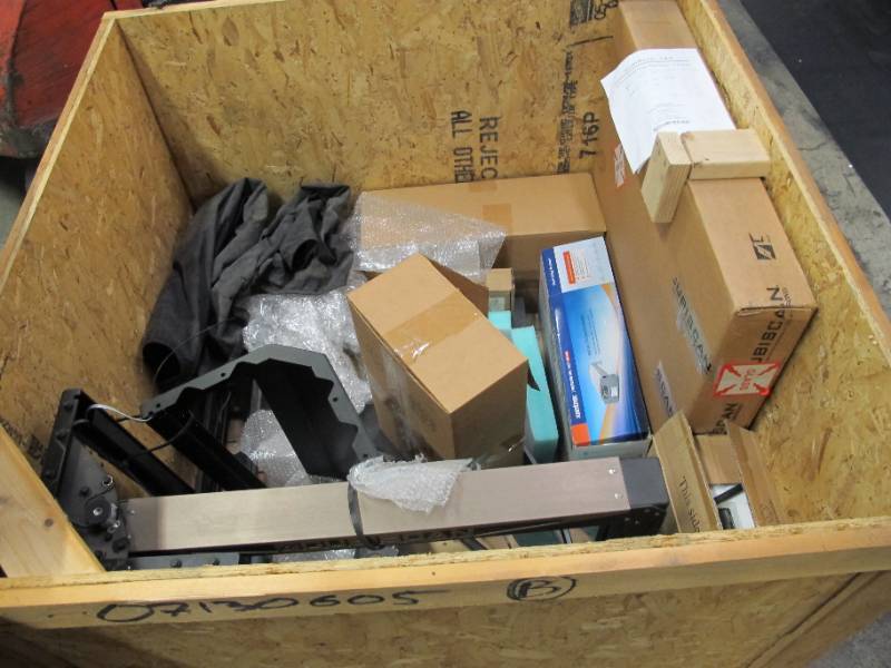 lot 113 image: Barely Used CubiScan 125 Static Cubing and Dimensioning System