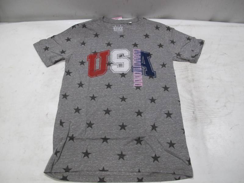lot 472 image: NEW 2 Pack of Womens Patriotic T-Shirts - Light Gray and Charcoal - Size Large