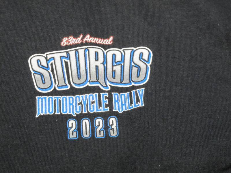 lot 471 image: NEW Mens Gildan Ultra Cotton 2023 Sturgis Rally Short Sleeve T-Shirt - Black - Large