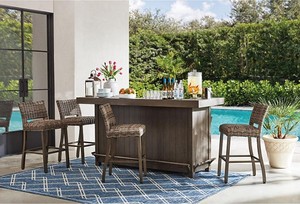 lot 112 image: NEW Members Mark 5-Piece Halstead Outdoor Bar