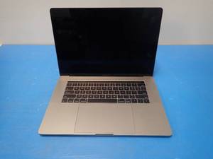 Apple&nbspMacBookPro14,3 A1707 MPTR2LLA Laptop &nbspINTEL(R) CORE(TM) I7-7700HQ CPU  2.80GHZ  16GB LPDDR3 SDRAM  251GB SSD  15 screen with 3360 x 2100 HD Resolution  Includes IOS and charger&nbsp slight Anti-glare peeling on screen