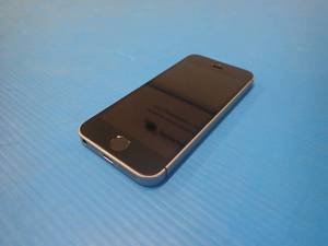Apple iPhone SE&nbspA1662  32GB of storage  AT&ampT carrier locked  Includes charging cable &nbspone hairline cracked on glass screen