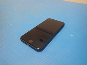 Apple&nbspiPhone SE (2020) A2275  64GB of storage  Carrier status unlocked  Includes charging cable &nbspMinor scratches in the middle of the screen