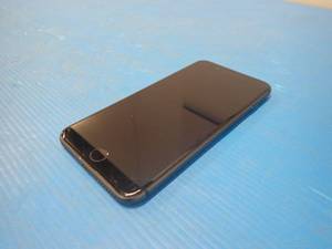 Apple&nbspiPhone 8 Plus A1864  64GB of storage  Carrier status unlocked  Includes charging cable  scratches in screen