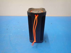 SKDY Terrain XL Wireless Portable speaker in like new condition&nbsp