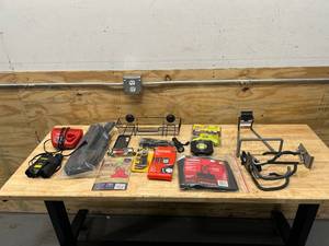 lot 66 image: Lot of Miscellaneous Items
