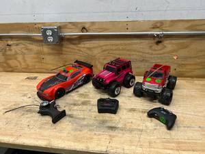 lot 70 image: Lot of 3- RC Cars