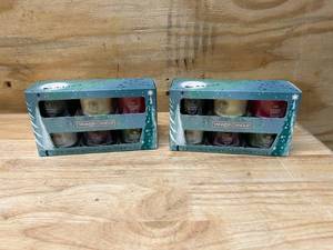 lot 51 image: YANKEE CANDLE Lot of 2- Candle Sets (6 per set)
