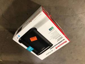 Honeywell Air Purifier   Customer Returns See Pictures