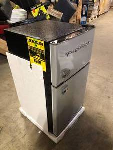 3.1 cu. Ft. Frigidaire Mini Fridge  Customer Returns See Pictures