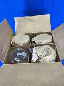 lot 22 image: Box of 5 - 1000ml Volumetric Flask with Ground Glass Stopper MC