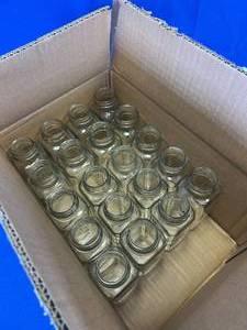 lot 26 image: 20 - 250ml Glass Jars (Used)
