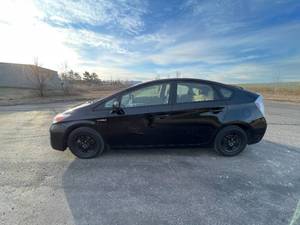 lot 10 image: 2014 Toyota Prius ONE