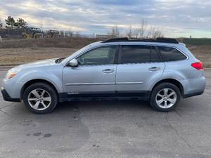 lot 23A image: 2013 Subaru Outback 2.5I Premium - AWD - MANUAL