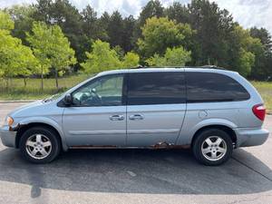 lot 17G image: 2006 Dodge Grang Caravan SXT