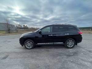 lot 26B image: 2013 Nissan Pathfinder SL - 2 OWNERS