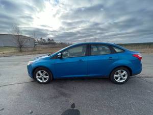 lot 15C image: 2013 Ford Focus SE - 1 OWNER