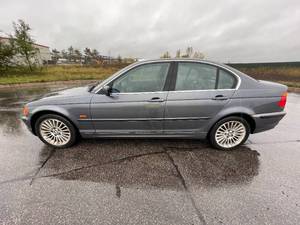 lot 19A image: 2001 BMW 3 Series 300l