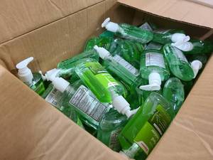 lot 137 image: Box of brand new Walgreens branded hand sanitizers