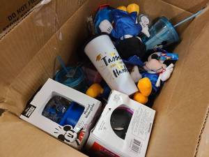 lot 142 image: Box of Graduation themed Disney gifts and items