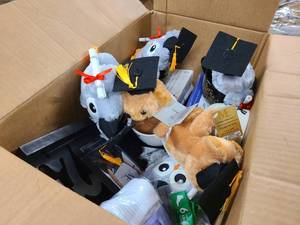lot 149 image: Box of Graduation themed gifts and items