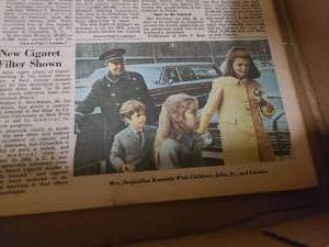 lot 15 image: LL Vietnam era newspapers