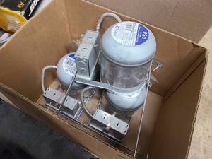lot 34 image: 3x PS1 Air Seal Dual Application Housing