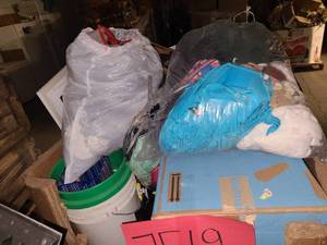 lot 162 image: Pallet lot of goods sold but unclaimed. Tons of value for resell, just need to move it