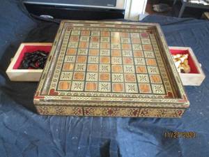 lot 74 image: Vintage Wood box Chess game with drawers to keep the player pieces