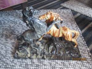 lot 33 image: Dueling Stallions statue on elevated base (no markings found) measures approximately 19.5815