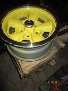 lot 108 image: Set of 4 vintage custom painted steel Z28 15 rims
