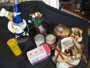 lot 116 image: Lot of assorted Vintage household decor