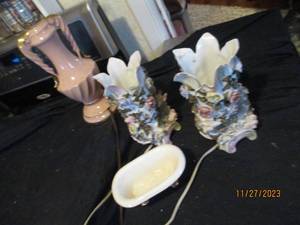 lot 126 image: Collection of Vintage decorative lamps and decor