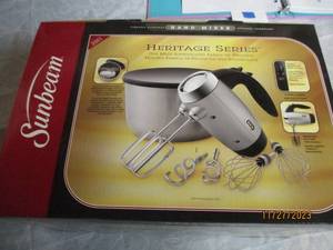 lot 11 image: Sunbeam mixer, in box
