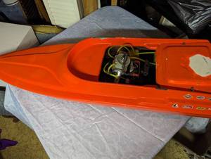 lot 168 image: RC Boat...