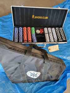 lot 22 image: Players Club Poker Chip Set in Metal Carrying Case, and a Card Game Table Top in Vinyl Carrying Case