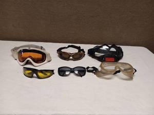 EYEWEAR