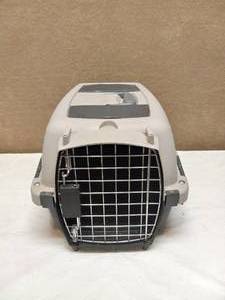 PETMATE SMALL PET KENNEL