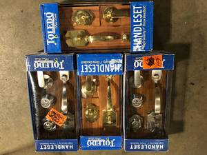 lot 42 image: Lot of  Single Cylinder Polished Brass Door Handleset by TOLEDO Customer Returns See Pictures