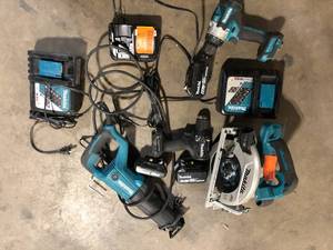 lot 49 image: Lot of Assorted Makita Power Tools Various Models and Conditions Customer Returns See Pictures