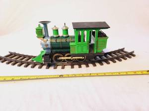 lot 2 image: Lionel 0-6-0 Locomotive