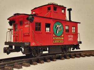 lot 13 image: G Scale Caboose